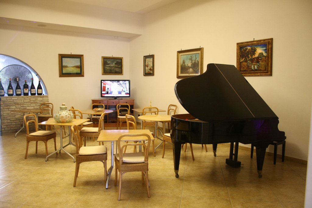 Фото Joli Park Hotel