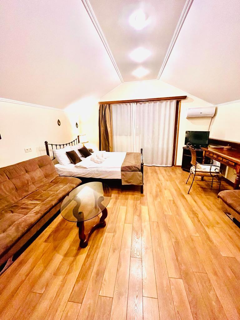 Фото British House