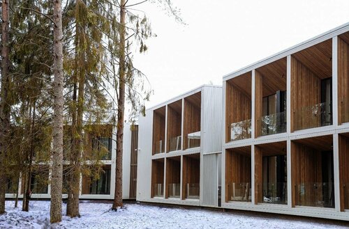 Гостиница Игора. Времена года в Ленинградской области