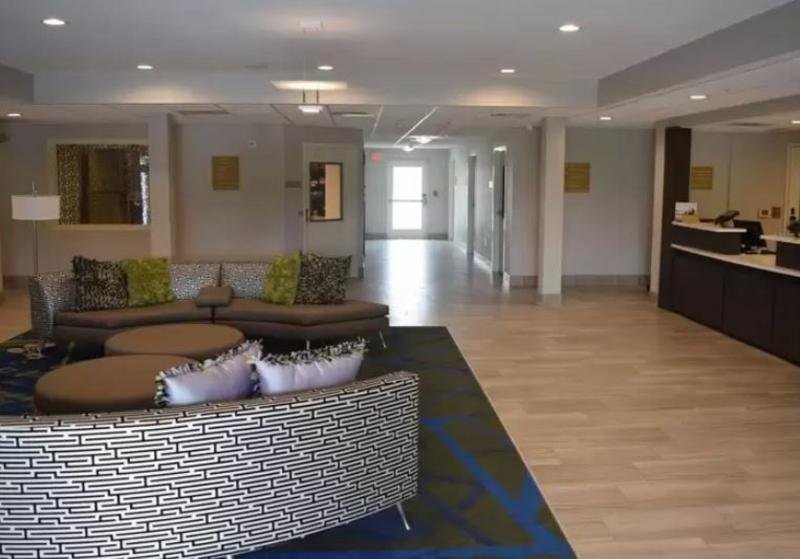 Фото Candlewood Suites Nashville - Metro Center, an Ihg Hotel