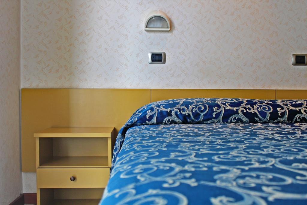 Фото Hotel Royal