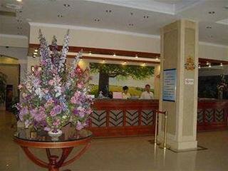 Гостиница GreenTree Inn Yangzhou Plaza Hotel в Янчжоу