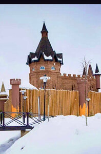Замок (246, микрорайон Солнечный город-3, д. Лужки), достопримечательность в Москве