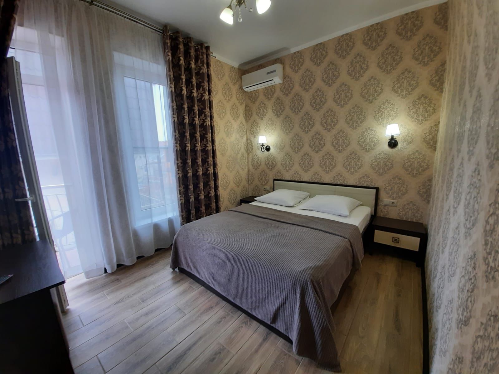 Фото отеля 2