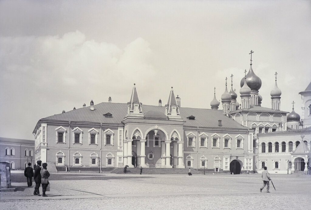 Landmark, attraction Foundation of the Chudov Monastery, Moscow, photo