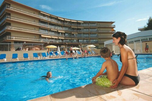 Гостиница Pierre & Vacances Residence Heliotel Marine в Сене-Лоране-дю-Варе