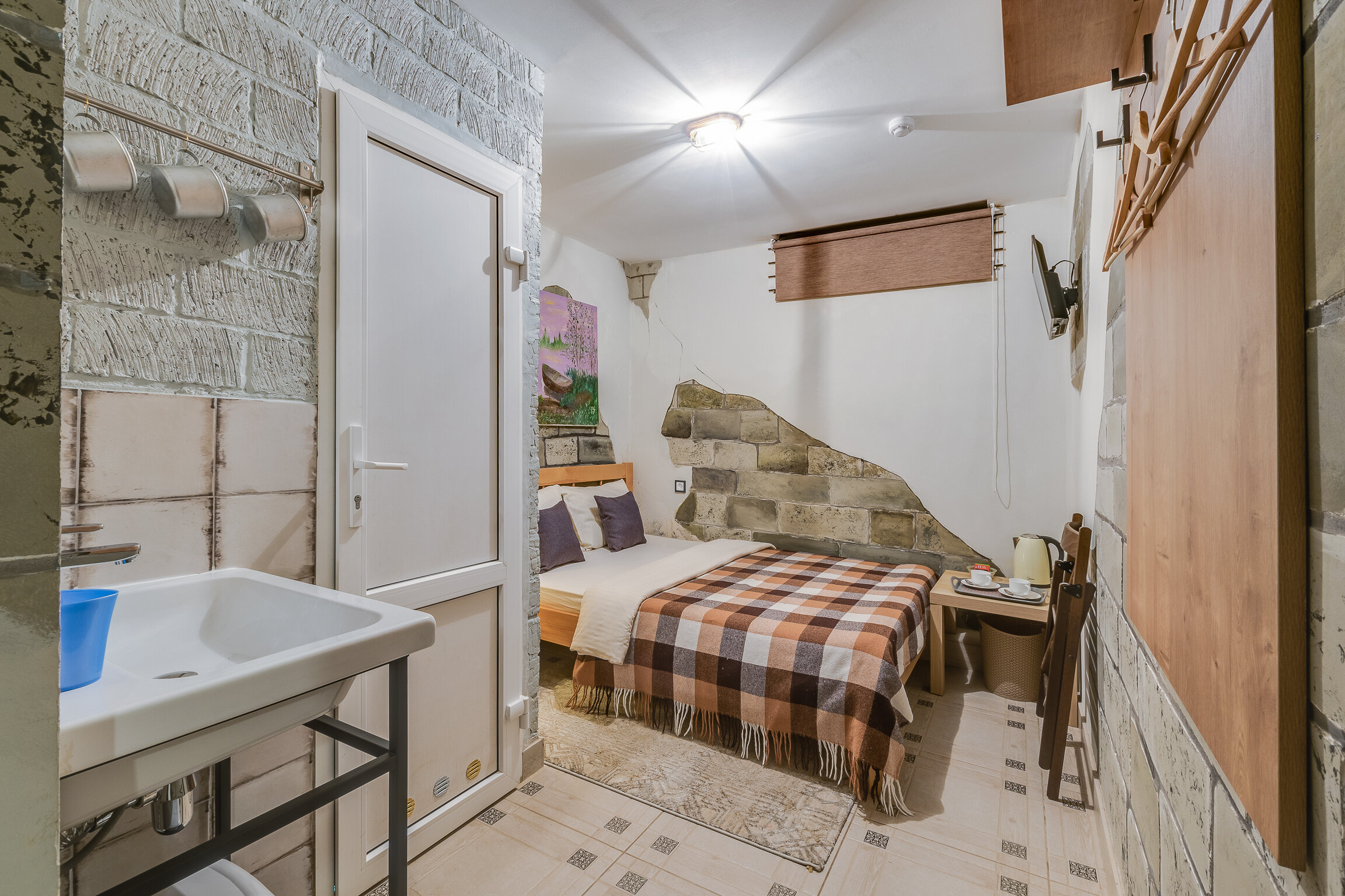 Фото Замок на Никольской