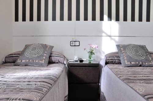 Фото Hostal Castilla II Puerta del Sol