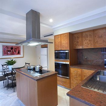 Фото Mantra 2 Bond Street Sydney