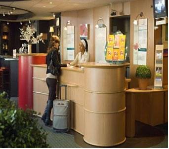 Фото Ibis Saint-Denis Stade Ouest