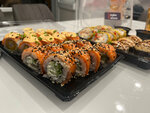 Везём лосось (Ofitserskaya Street, 21), sushi bar