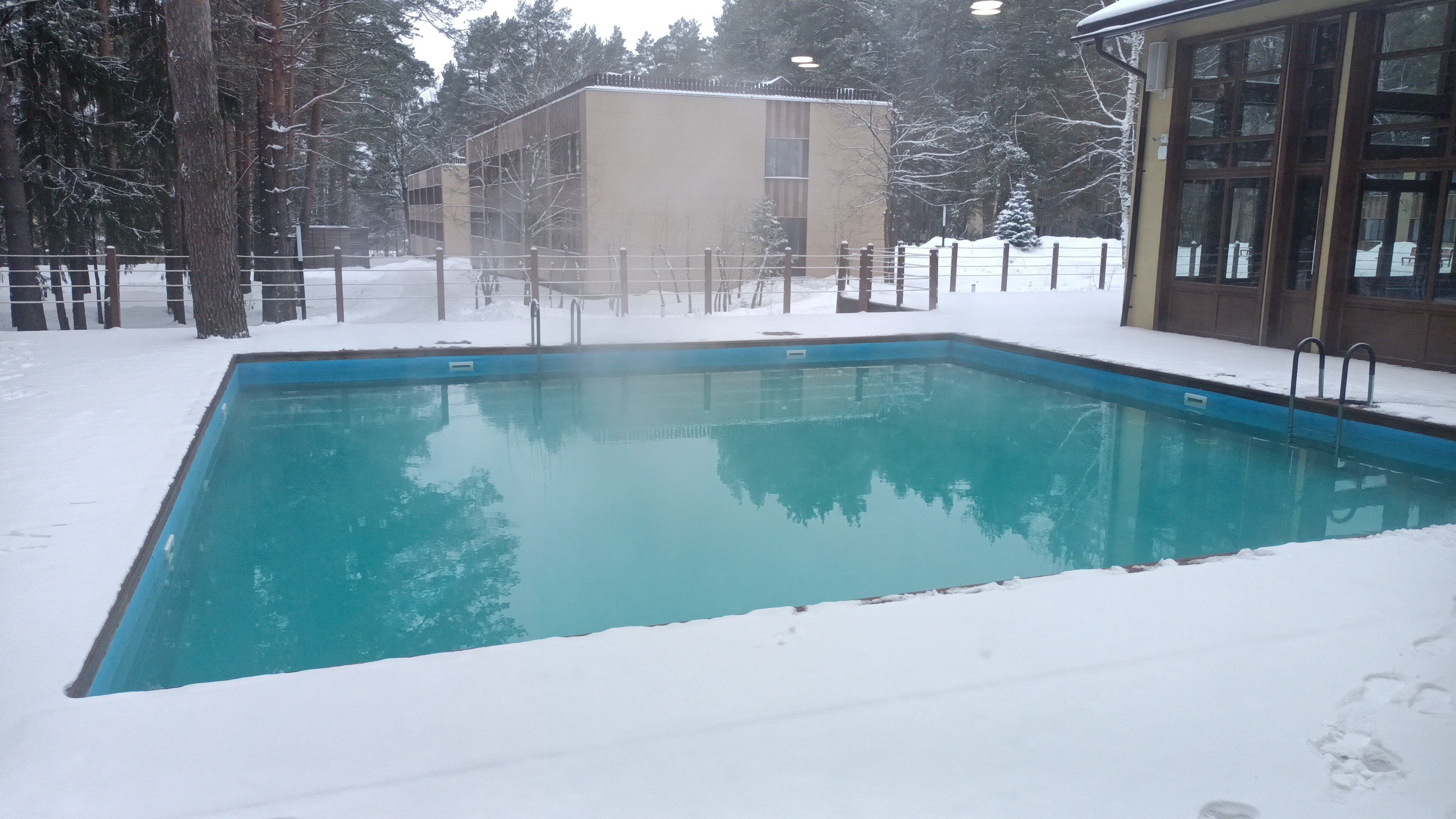 Фото Времена года в зелёном городе
