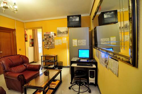 Фото Hostal Castilla II Puerta del Sol