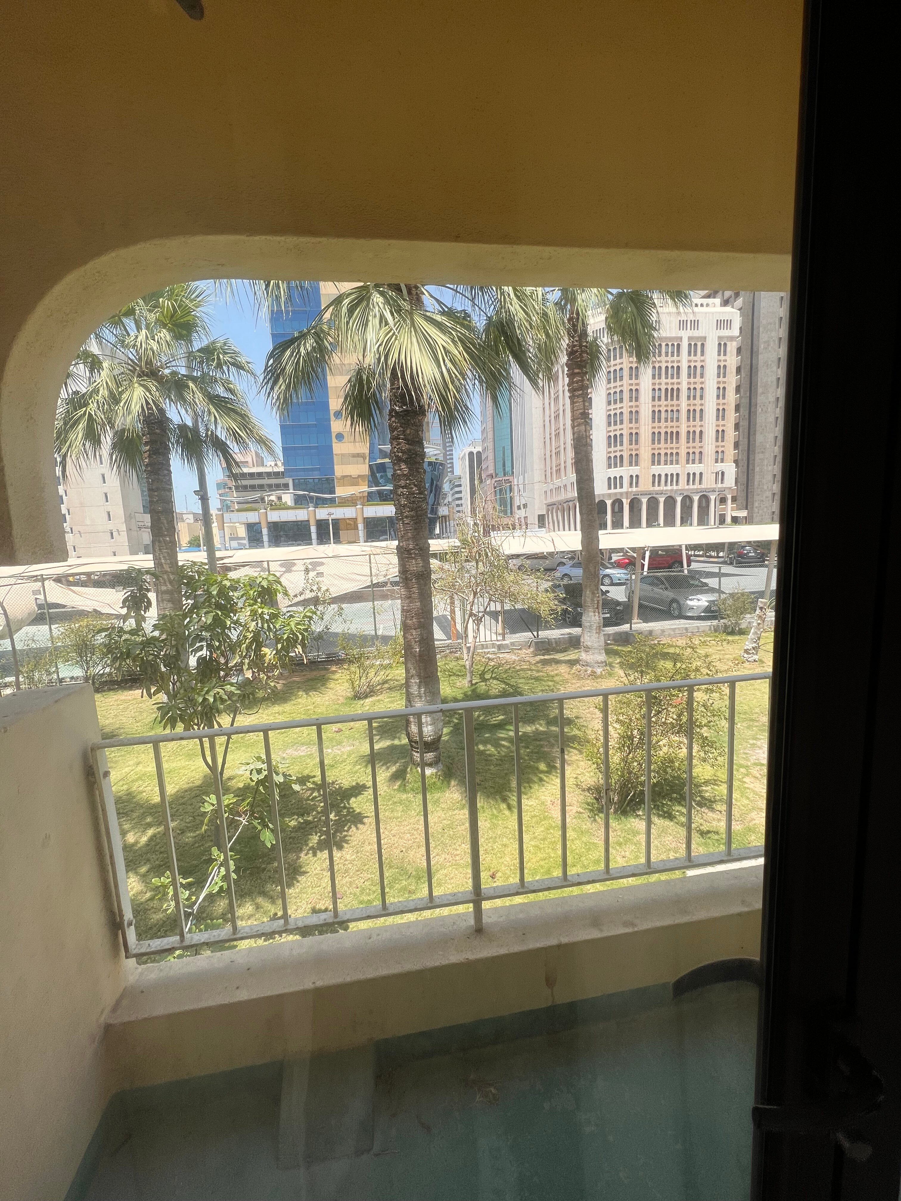 Фото Hotel Golden Tulip Bahrain