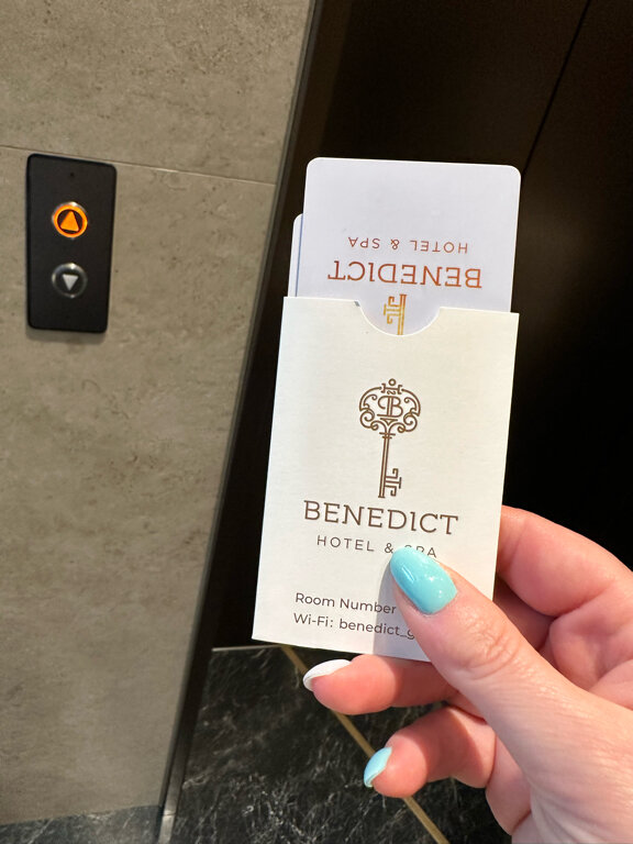 Фото Бенедикт