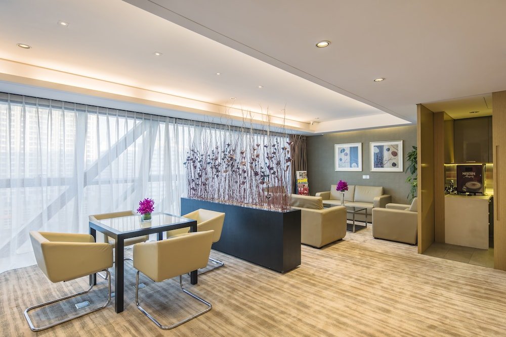 Фото Ascott Raffles City Beijing