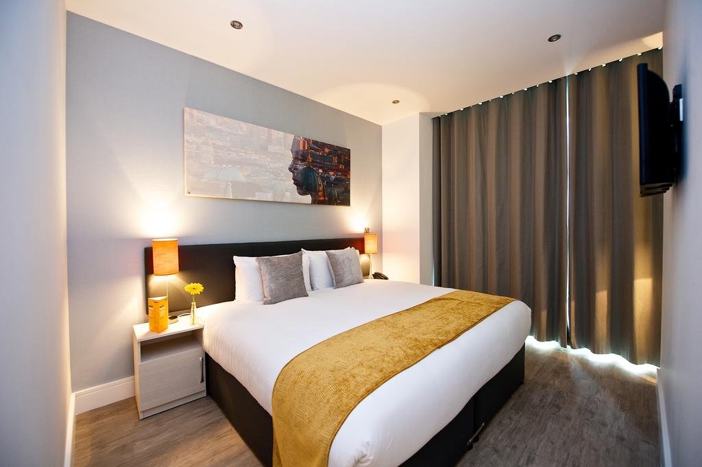 Фото Staycity Aparthotels London Greenwich High Road