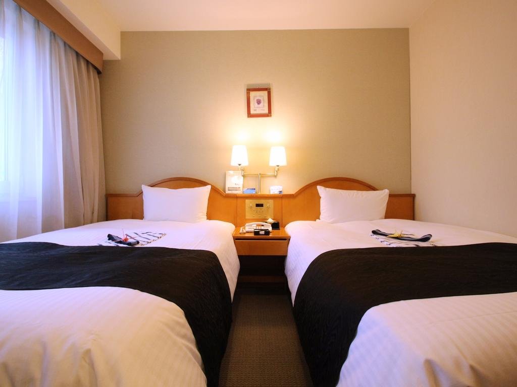 Фото Apa Hotel Kyoto Eki Horikawadori