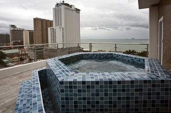 Фото New Sun Hotel