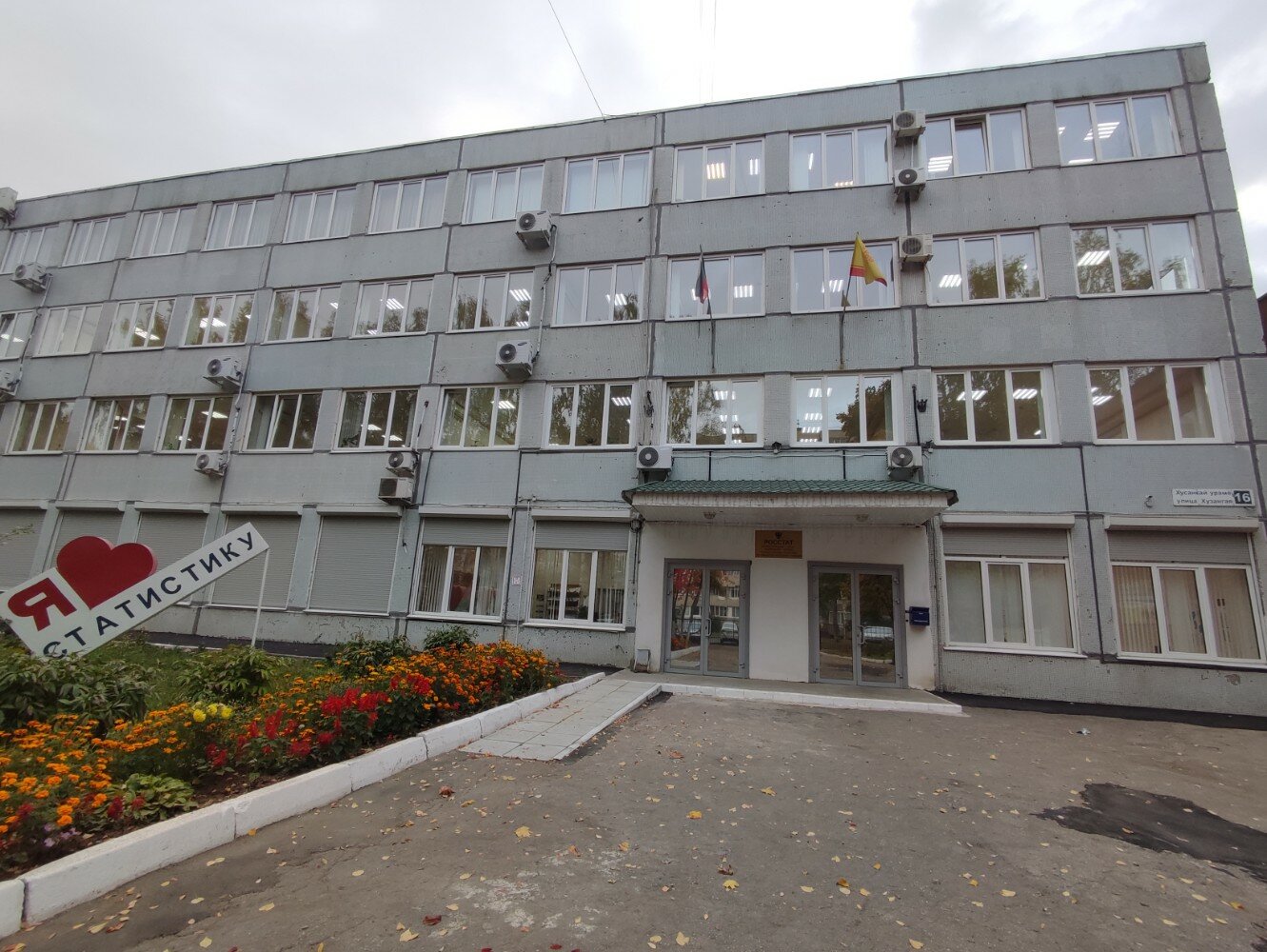 Порно бойдақ кешінде стриптизер