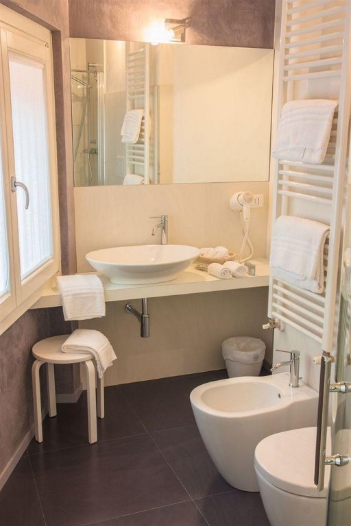 Фото Casa Fola - City Centre Rooms