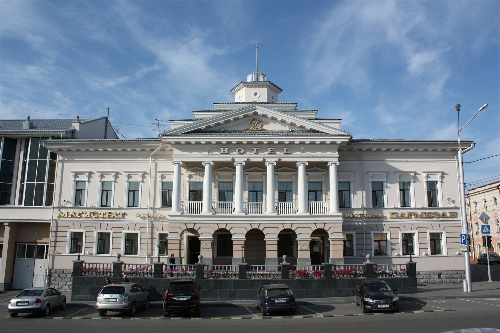 Фото отеля 1