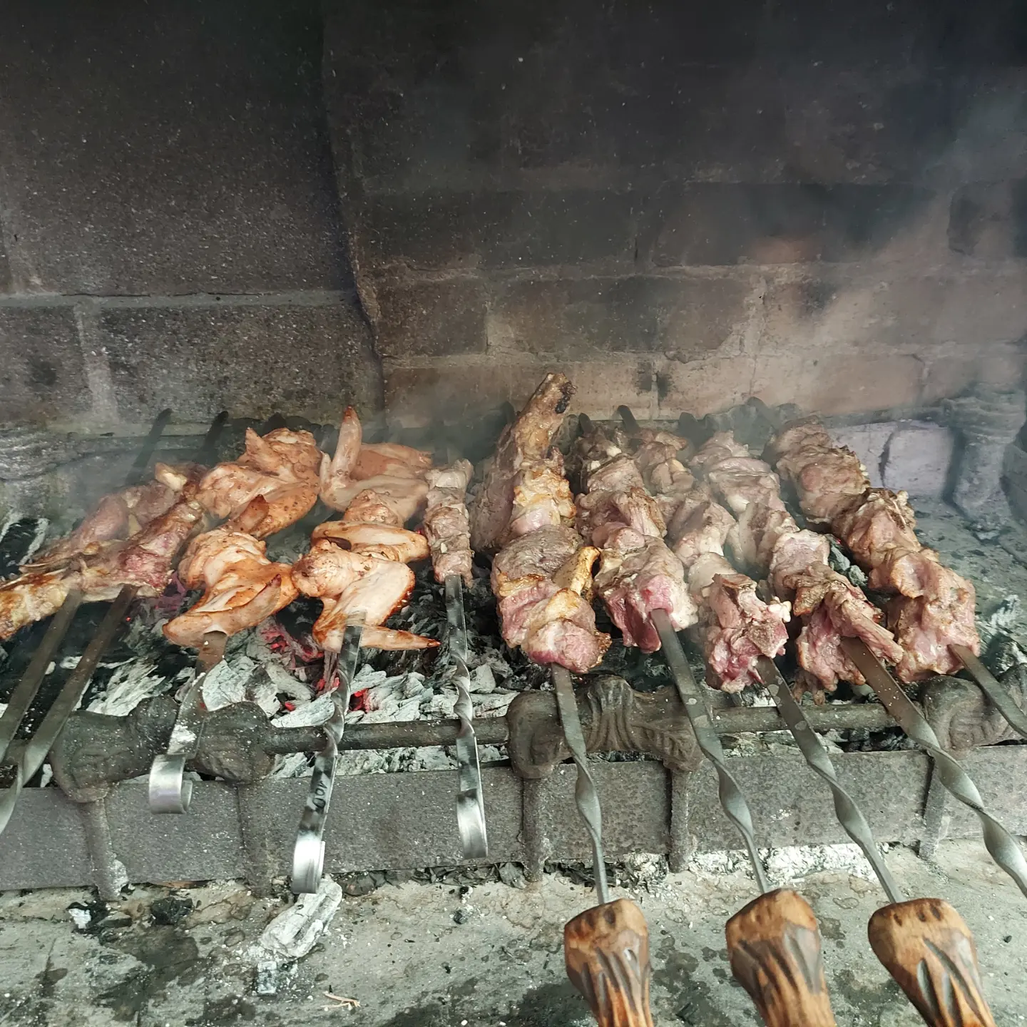 Фото Дом у горной реки