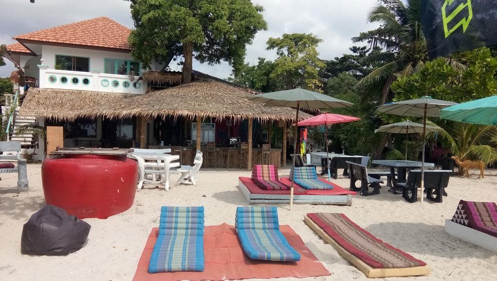 Фото Dancing Elephant Beach Club