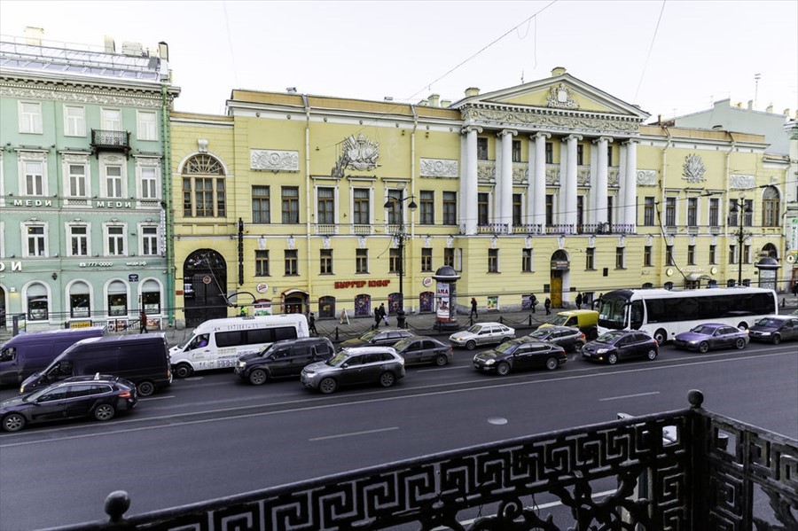 Фото Премьера на Невском проспекте