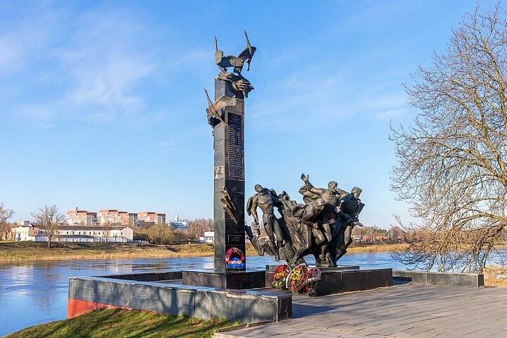 Escultura de genero Памятник 23 воинам-гвардейцам, , foto
