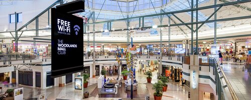 Shopping mall Beachwood Place, Beachwood, photo