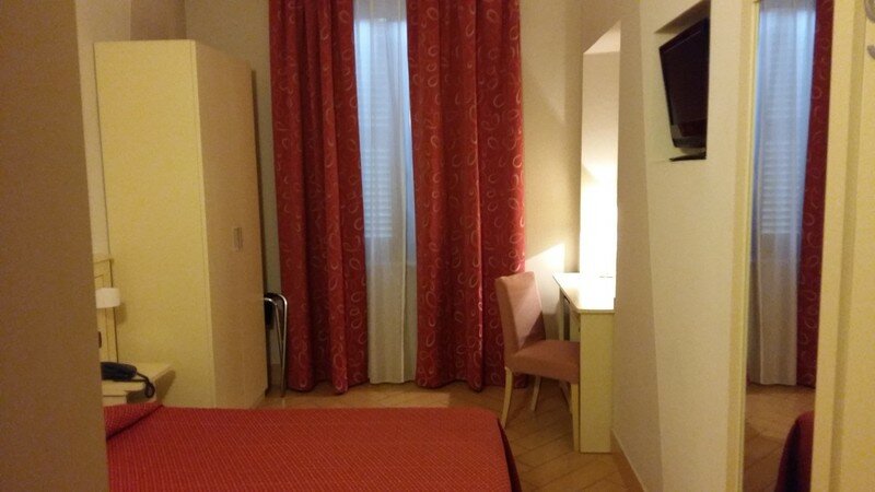 Гостиница Hotel Cavour Asti в Асти