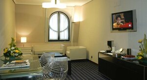 Hotel Silken Ciudad de Vitoria (Comunidad Autónoma del País Vasco, Álava Province, Cuadrilla de Vitoria, Calle Portal de Castilla, 8), hotel