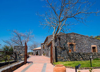 Фото Le Cisterne dell'Etna