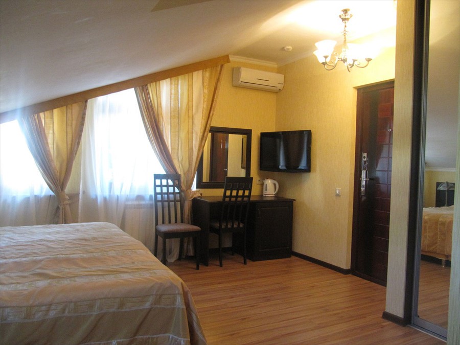 Фото отеля 1