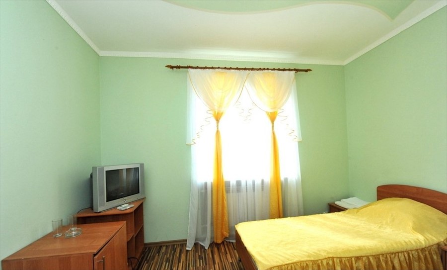 Фото отеля 1