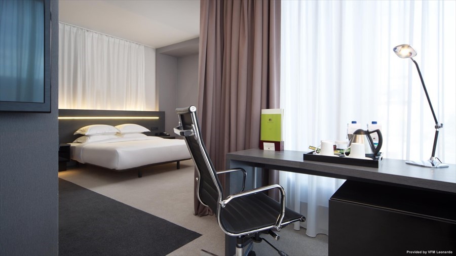 Фото Elements Ekaterinburg Hotel