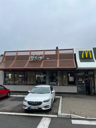 Fast food McDonald's, Serbia, photo