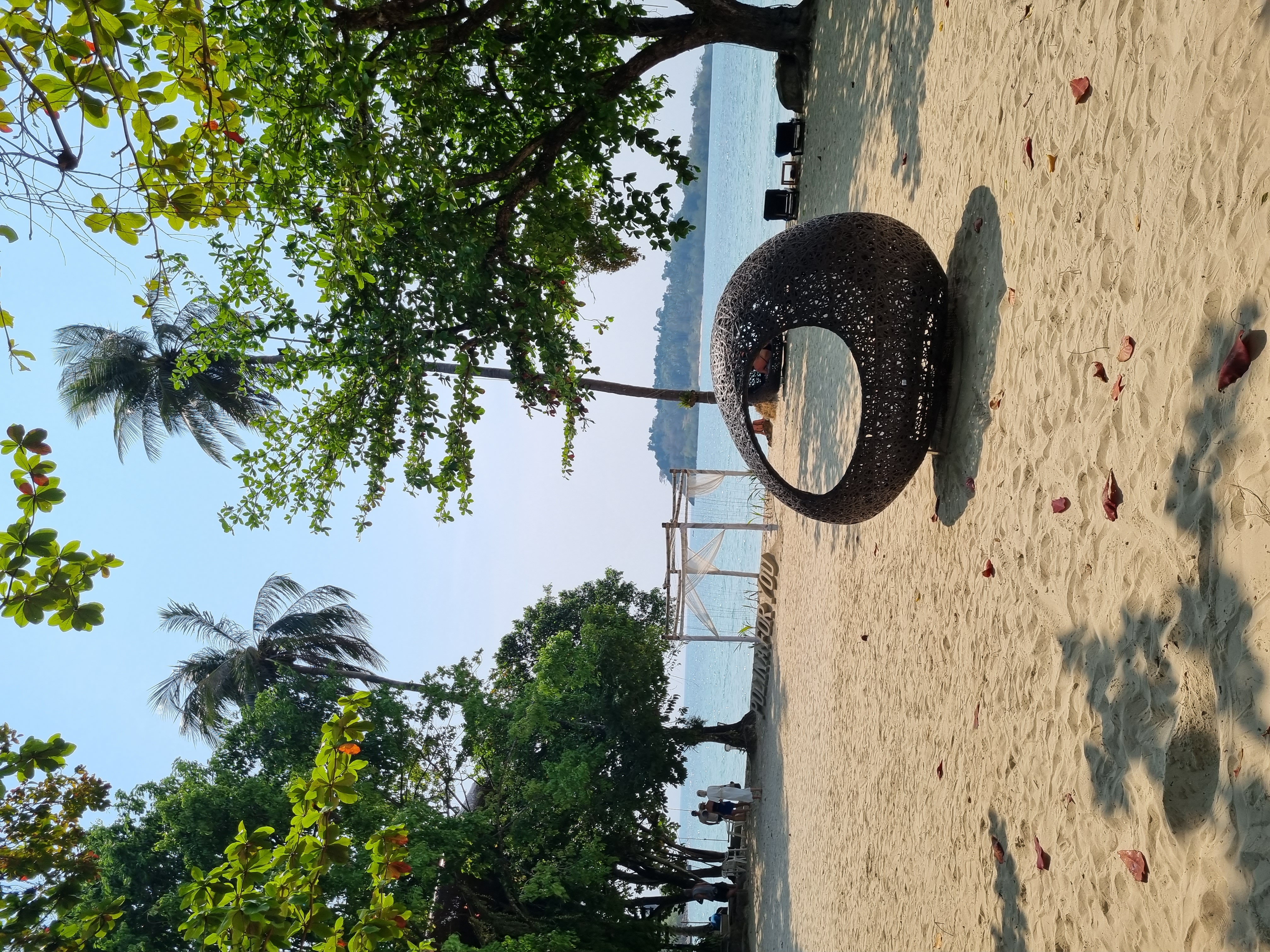 Фото Sylvan Koh Chang