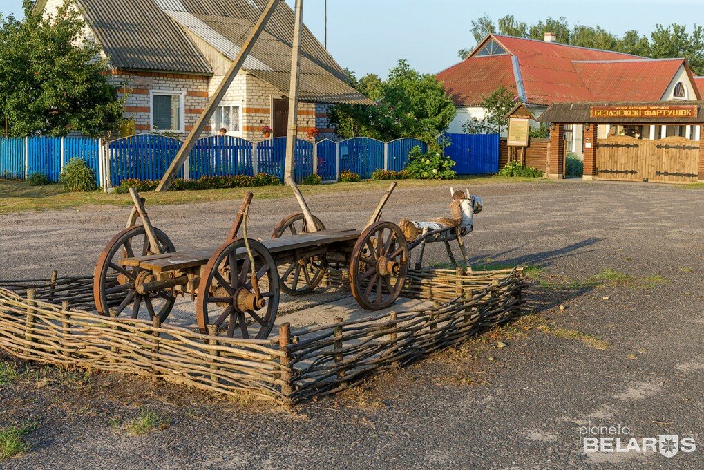 Museum Bezdezhski Fartushok Muzey Narodnogo Tvorchestva, Brest District, photo