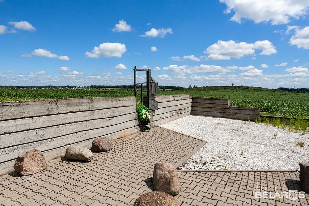 Monument, memorial Мемориал жертвам Холокоста, Minsk District, photo