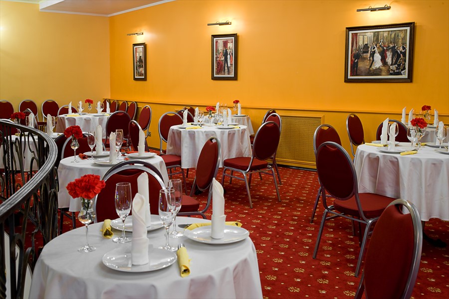 Фото Jenavi Club Hotel