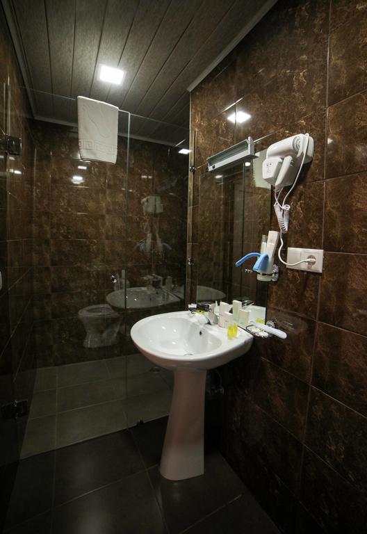 Фото LPlaza Hotel