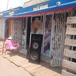 Sa Pub (Lashibi, Otu Adzin Road, 34), barber shop