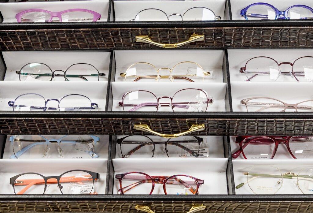 Opticial store Optika, Moscow, photo