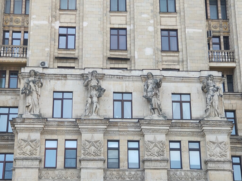 Memorial plaque, foundation stone Герою Советского Союза Алейникову С.П., заслуженному штурману-испытателю СССР, Moscow, photo
