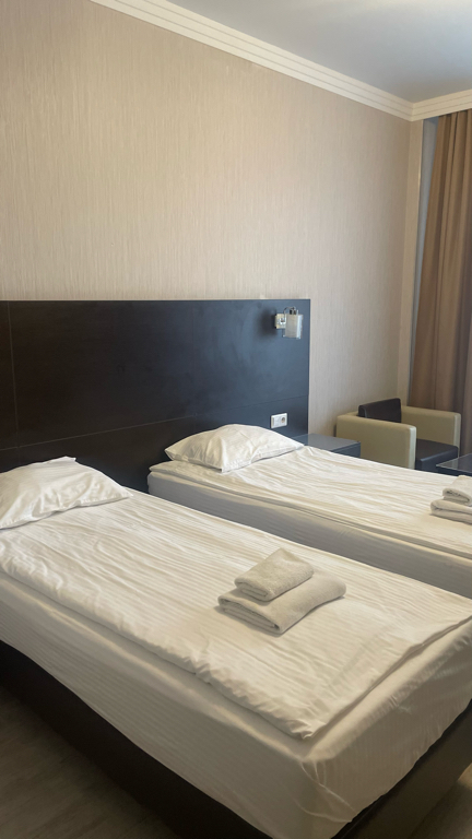 Фото Diamond City