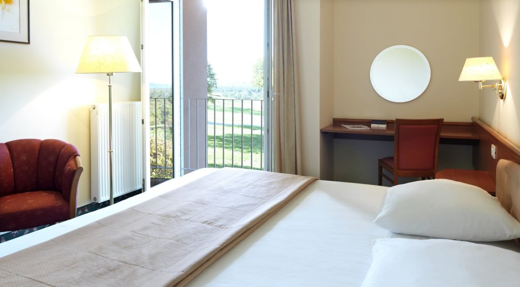 Фото Hotel Maestoso