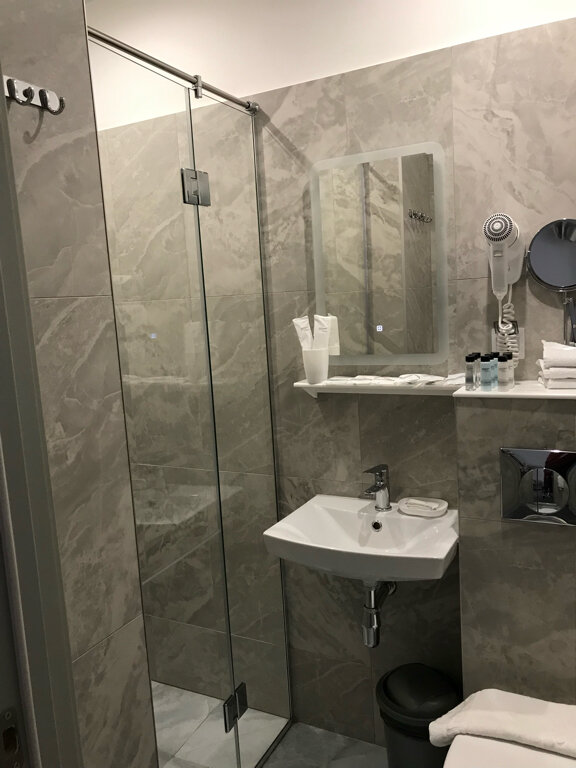 Фото Station Premier S12