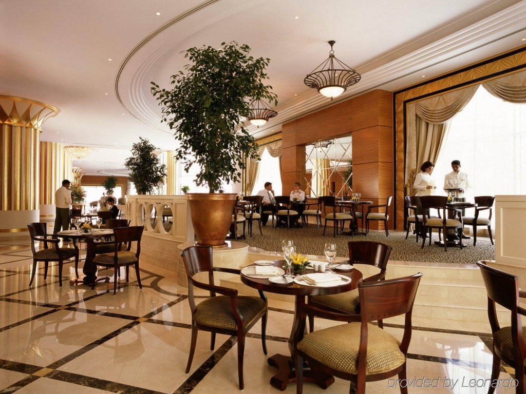 Фото Corniche Hotel Abu Dhabi